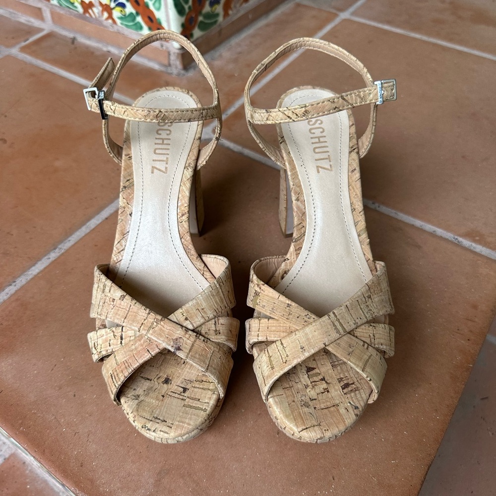Schutz Keefa nude cork platform sandal size 6.5 Gently worn Great condition